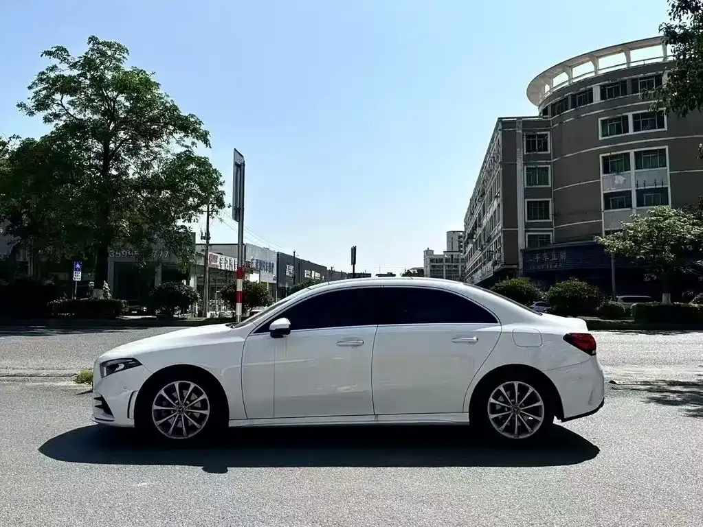 Mercedes-Benz A-Class 2022 из CN, фото 3