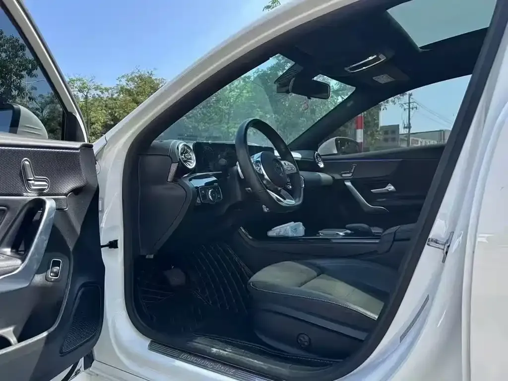 Mercedes-Benz A-Class 2022 из CN, фото 4