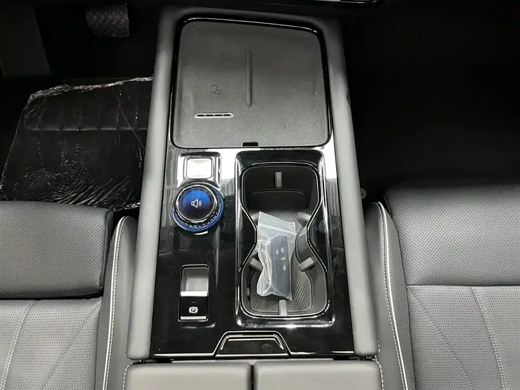 Volkswagen Teramont 2025 из CN, фото 5