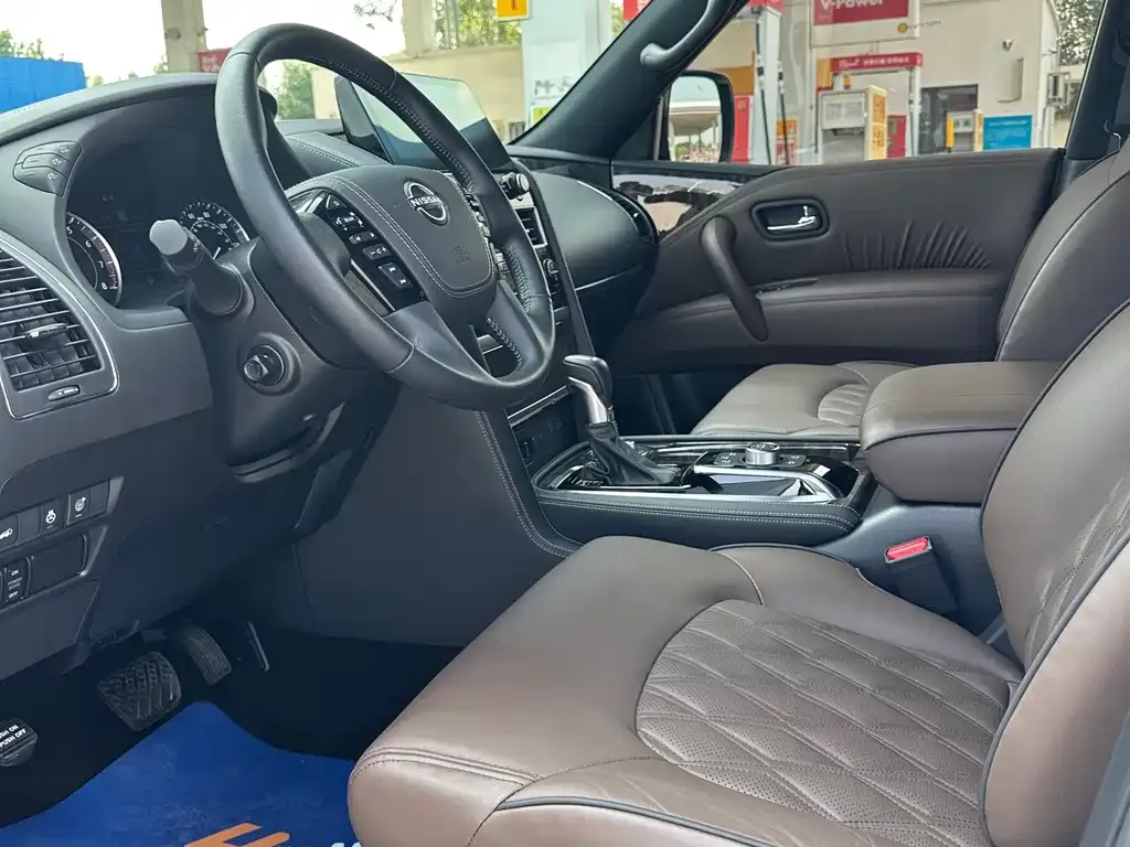 Nissan Patrol 2023 из CN, фото 10