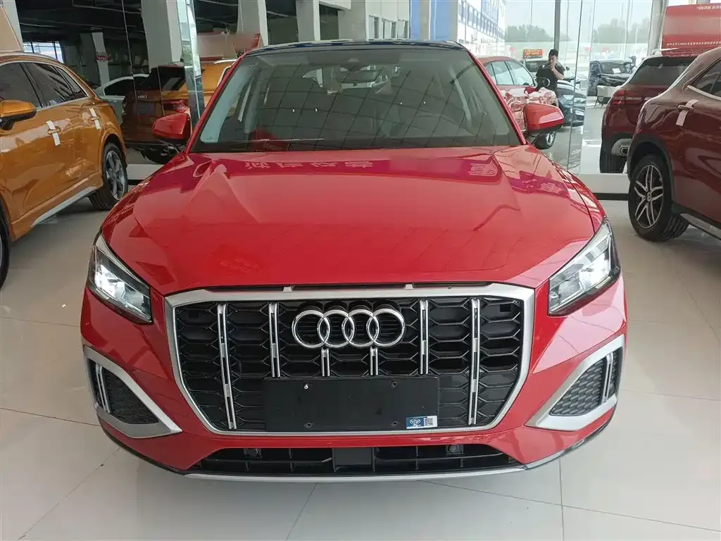 Audi Q2L 2023 из CN, фото 3