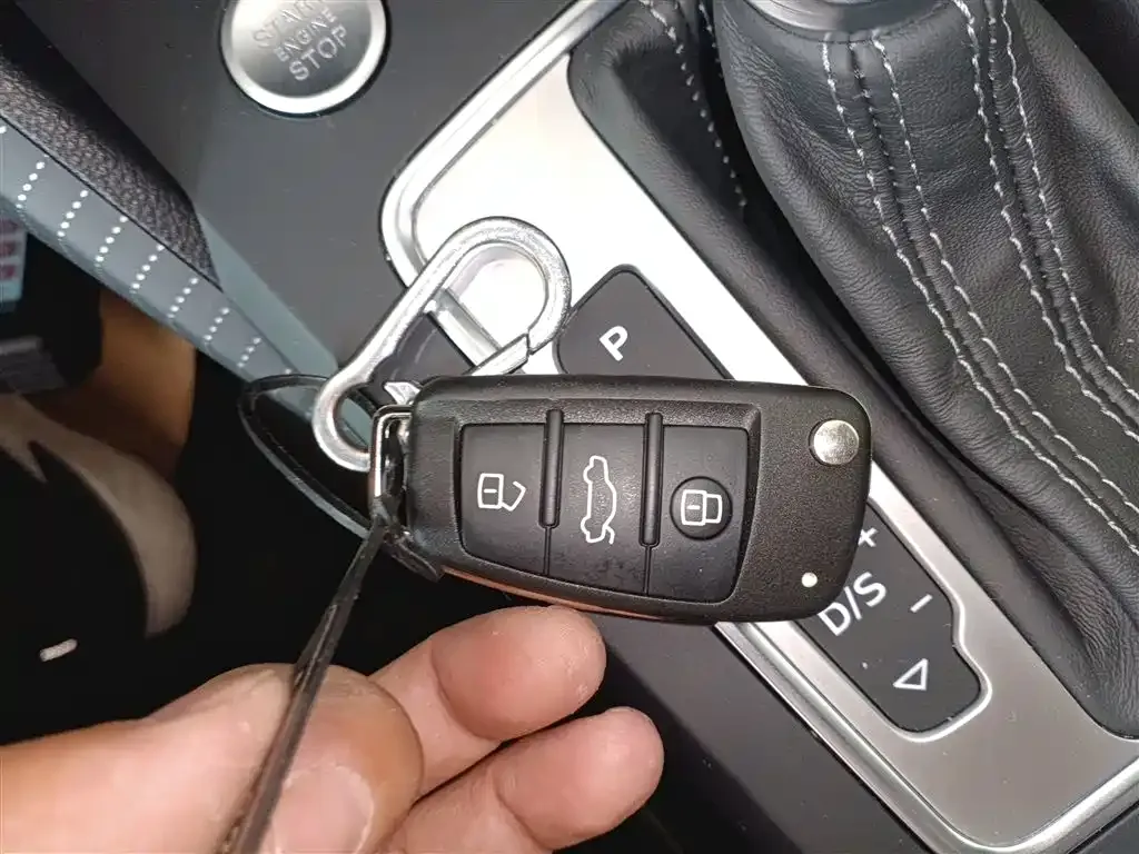 Audi Q2L 2023 из CN, фото 9