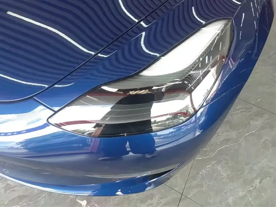 Tesla Model 3 — фото 5