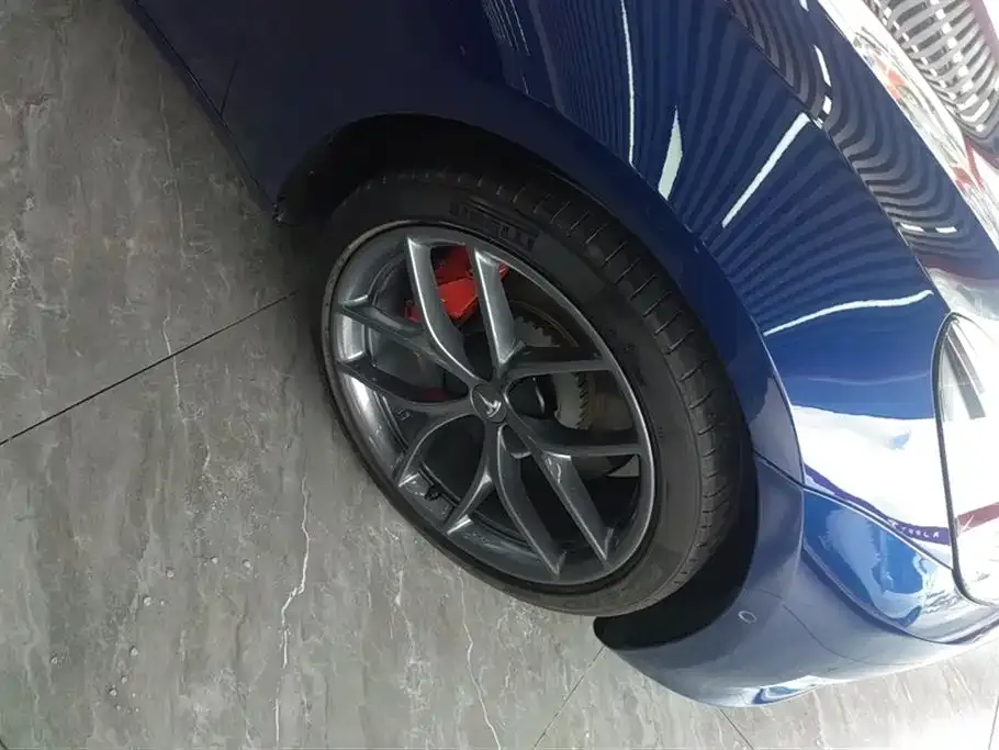 Tesla Model 3 — фото 6