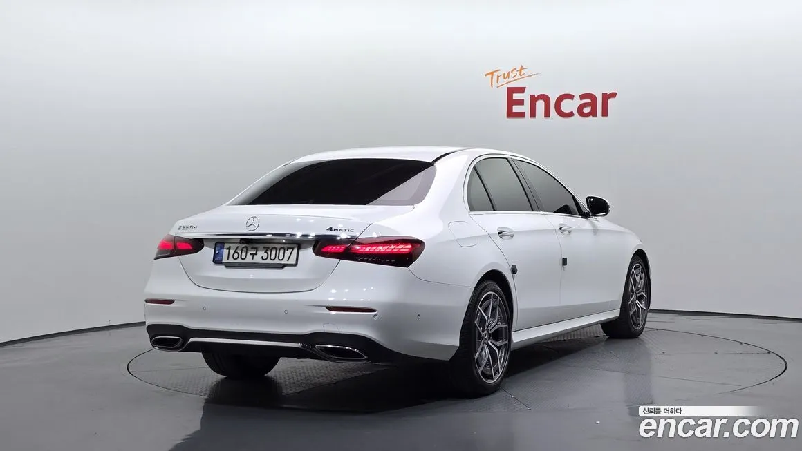 Mercedes-Benz E-Class 2021 из KR, фото 2