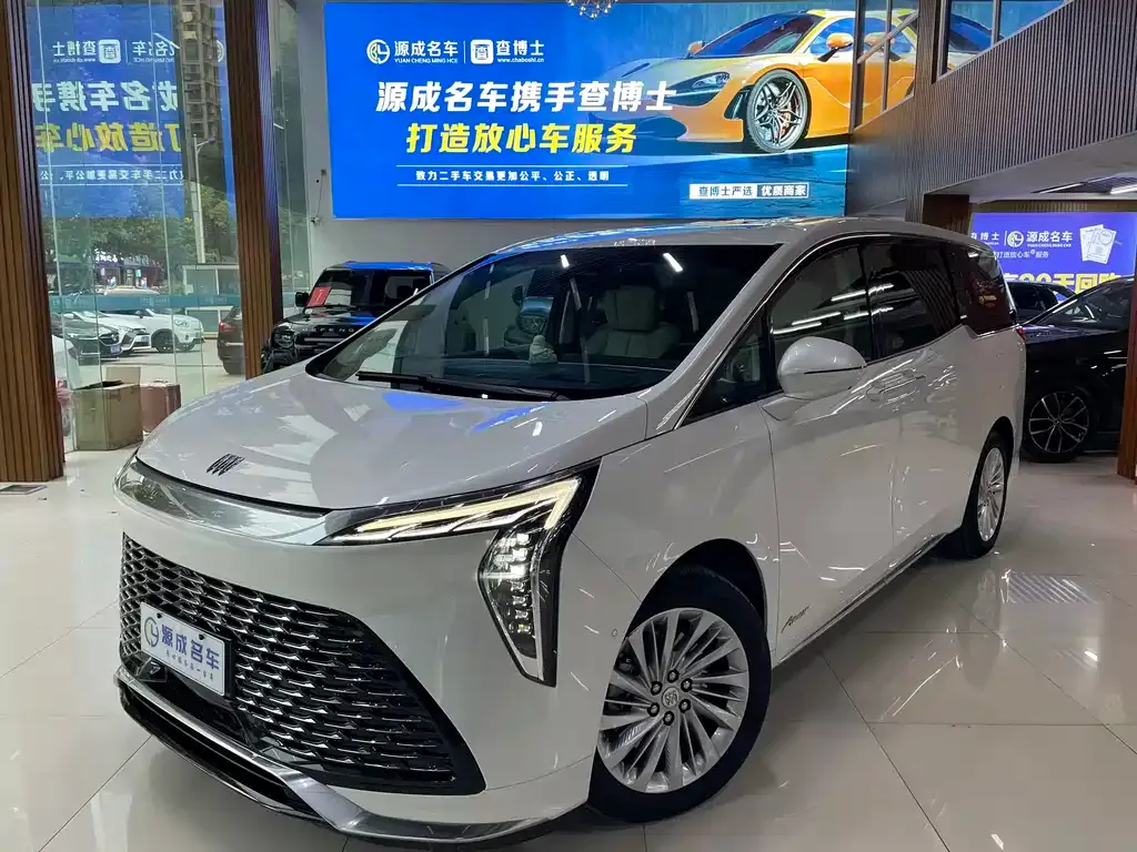 Buick Century 2023 из CN, фото 1