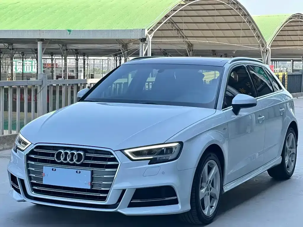 Audi A3 2021 из CN, фото 1