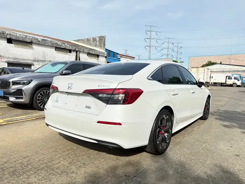 Honda Civic 2022 из CN, фото 4