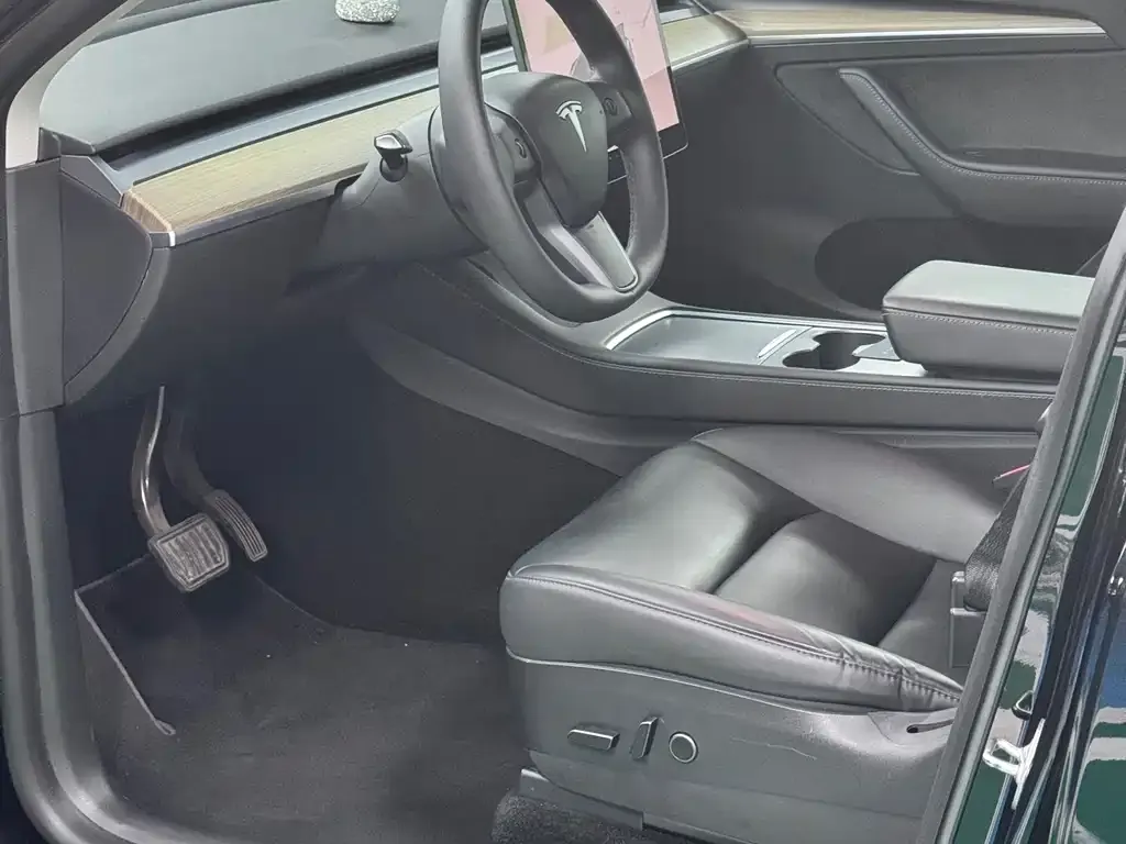 Tesla Model Y 2022 из CN, фото 10