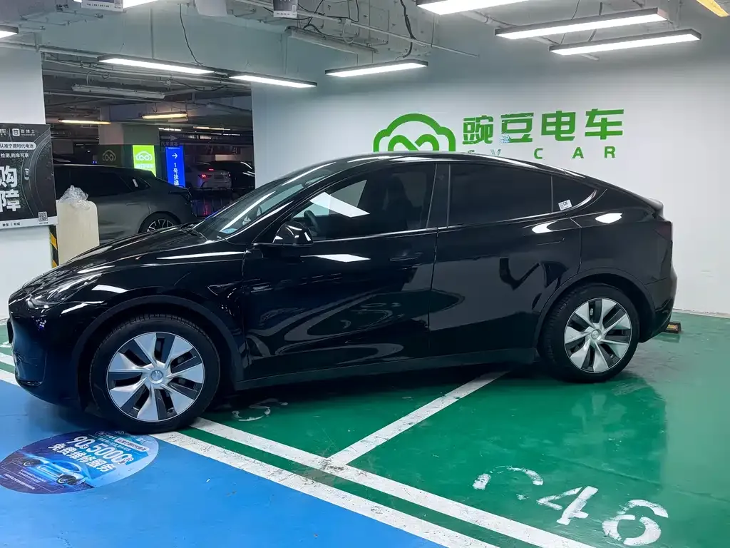 Tesla Model Y 2022 из CN, фото 8