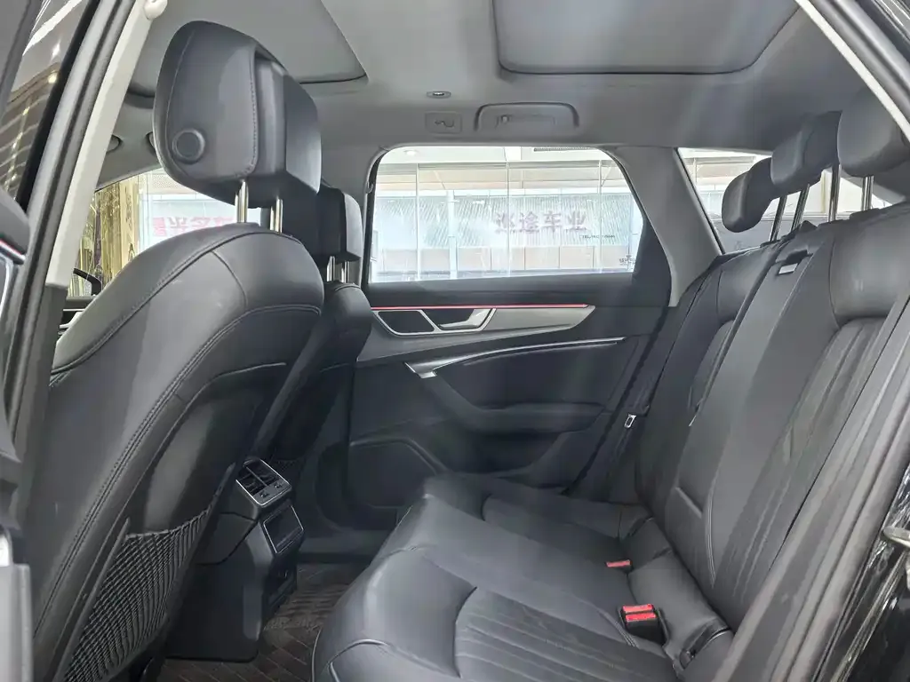 Audi A6 (Import) 2023 из CN, фото 9