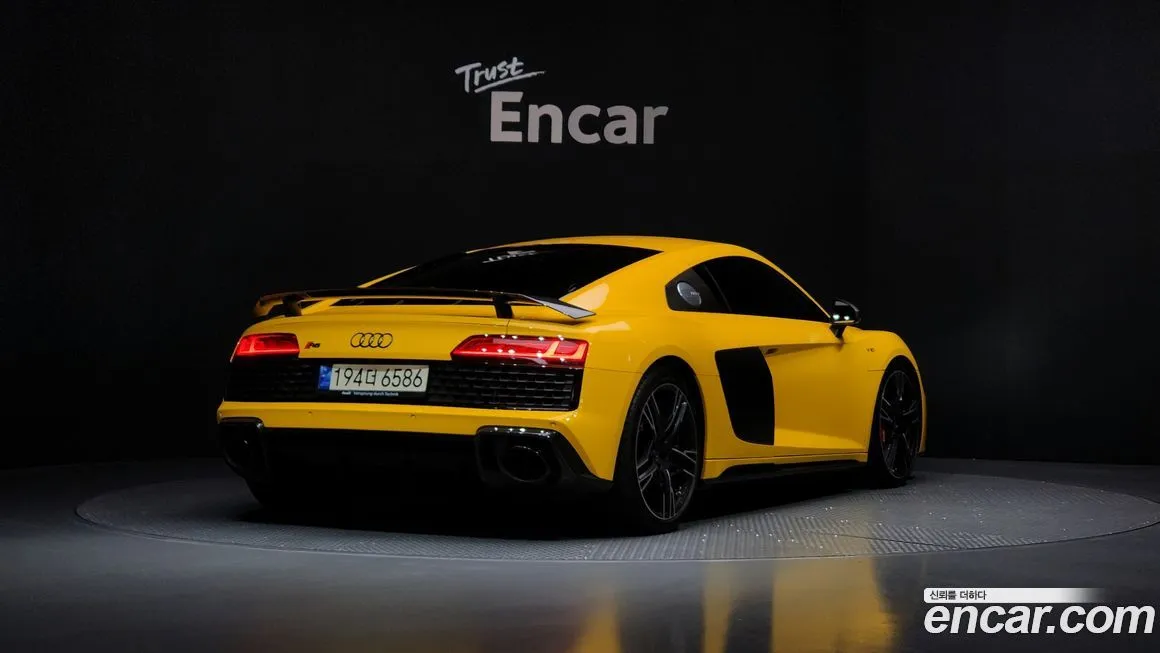 Audi R8 2022 из KR, фото 2