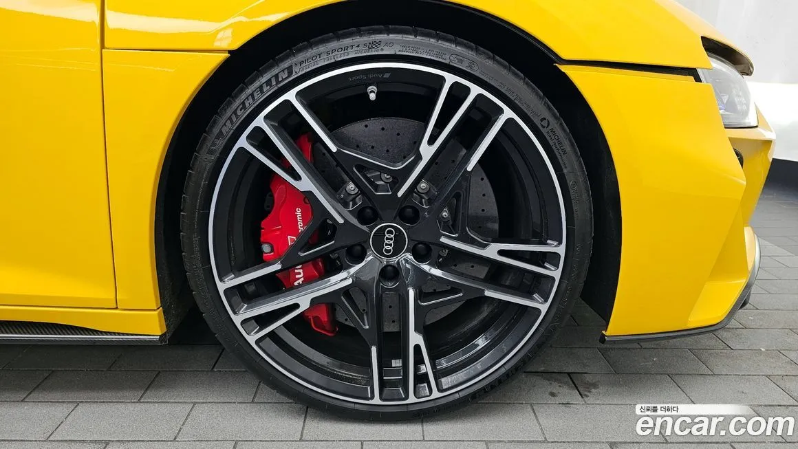 Audi R8 2022 из KR, фото 5
