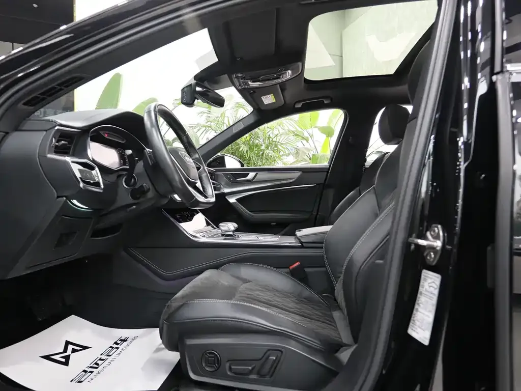 Audi A6L 2022 из CN, фото 7
