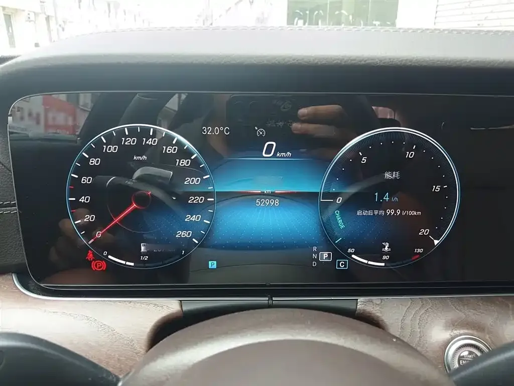 Mercedes-Benz E-Class 2022 из CN, фото 4