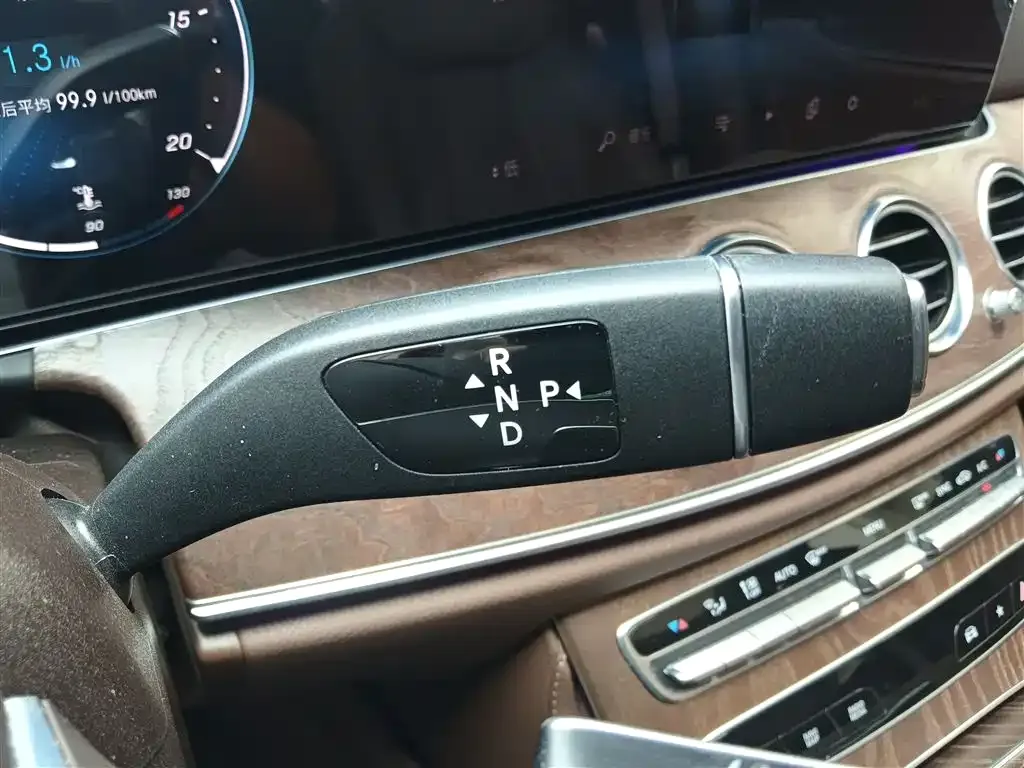 Mercedes-Benz E-Class 2022 из CN, фото 7