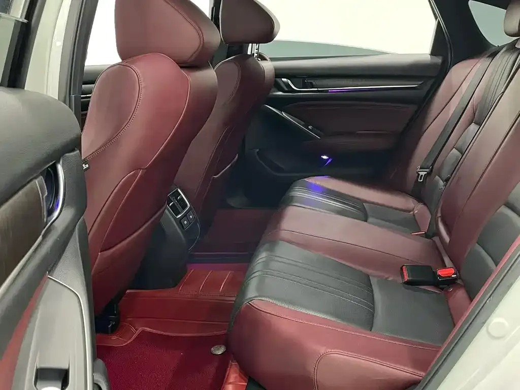 Honda Inspire 2022 из CN, фото 4