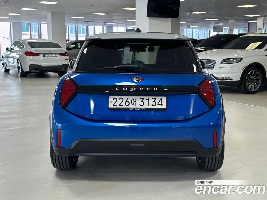 Mini Cooper 2025 из KR, фото 4
