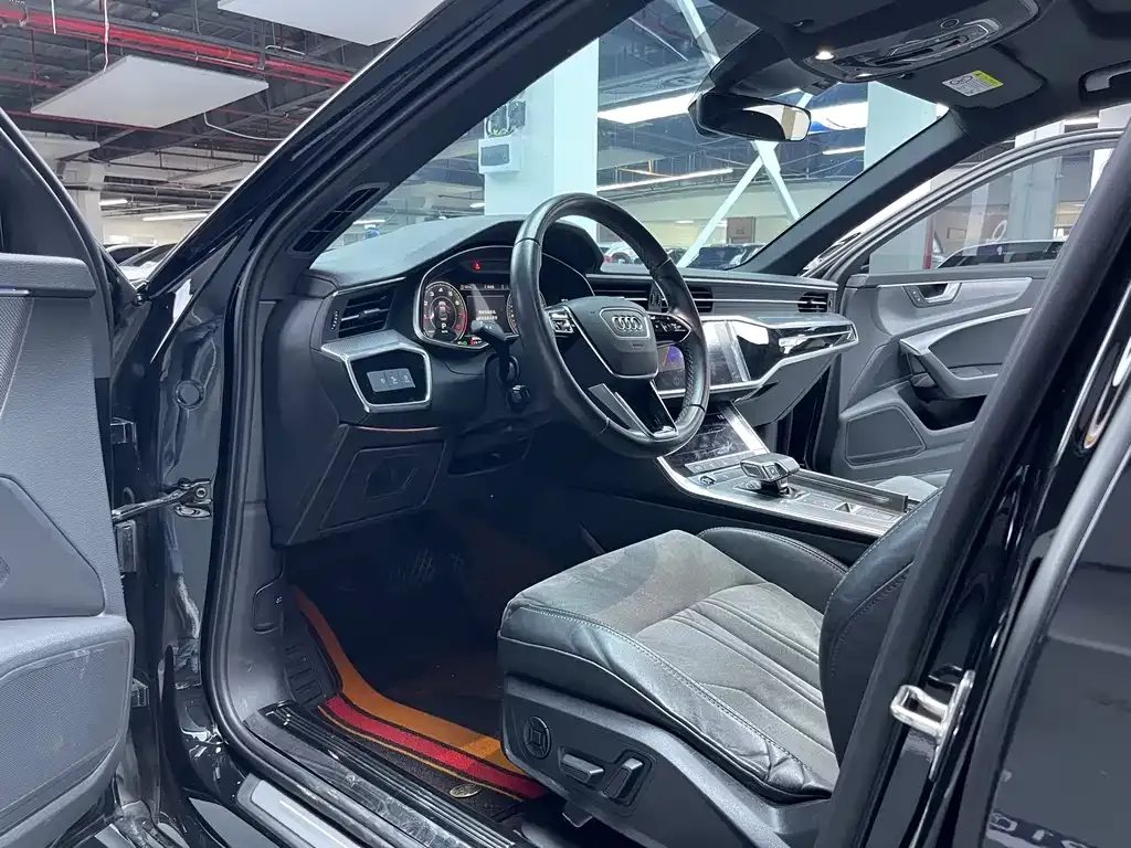 Audi A6L 2022 из CN, фото 4
