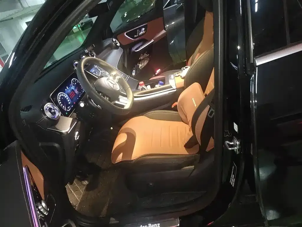 Mercedes-Benz GLC 2023 из CN, фото 8