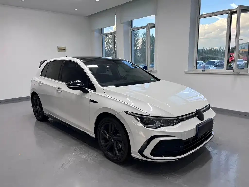 Volkswagen Golf 2021 из CN, фото 3