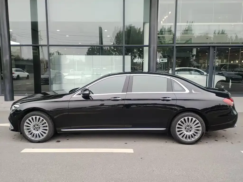 Mercedes-Benz E-Class 2023 из CN, фото 3