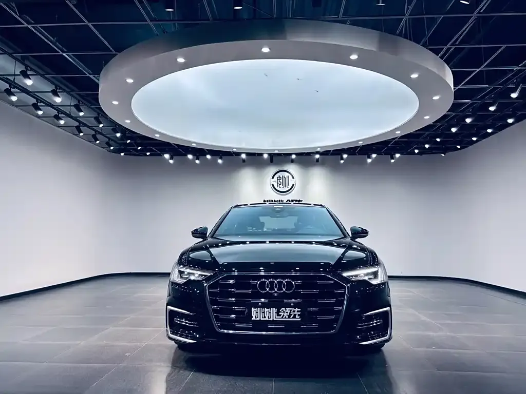Audi A6L 2022 из CN, фото 2