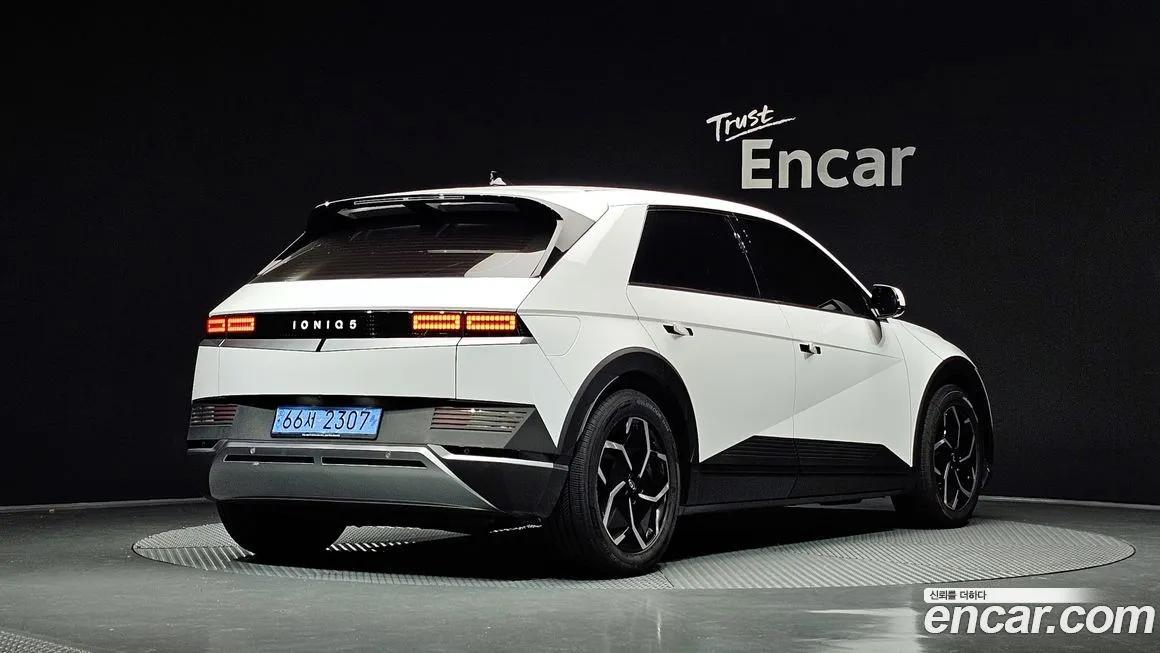 Hyundai Ioniq5 — фото 2