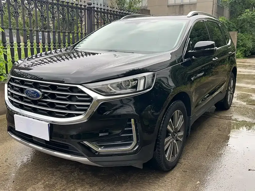 Ford Edge 2023 из CN, фото 1