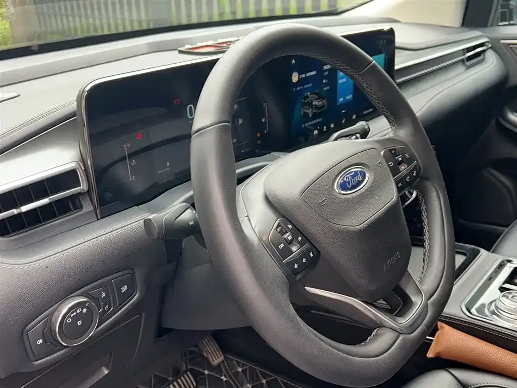 Ford Edge 2023 из CN, фото 6