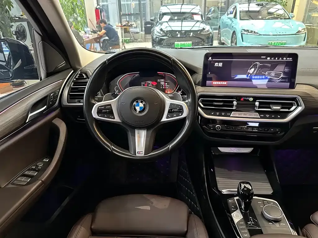 BMW X3 — фото 10