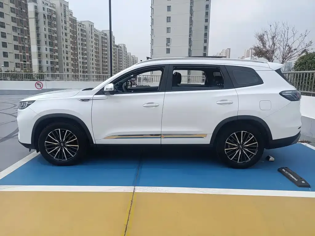 Chery Tiggo 8 PLUS — фото 5