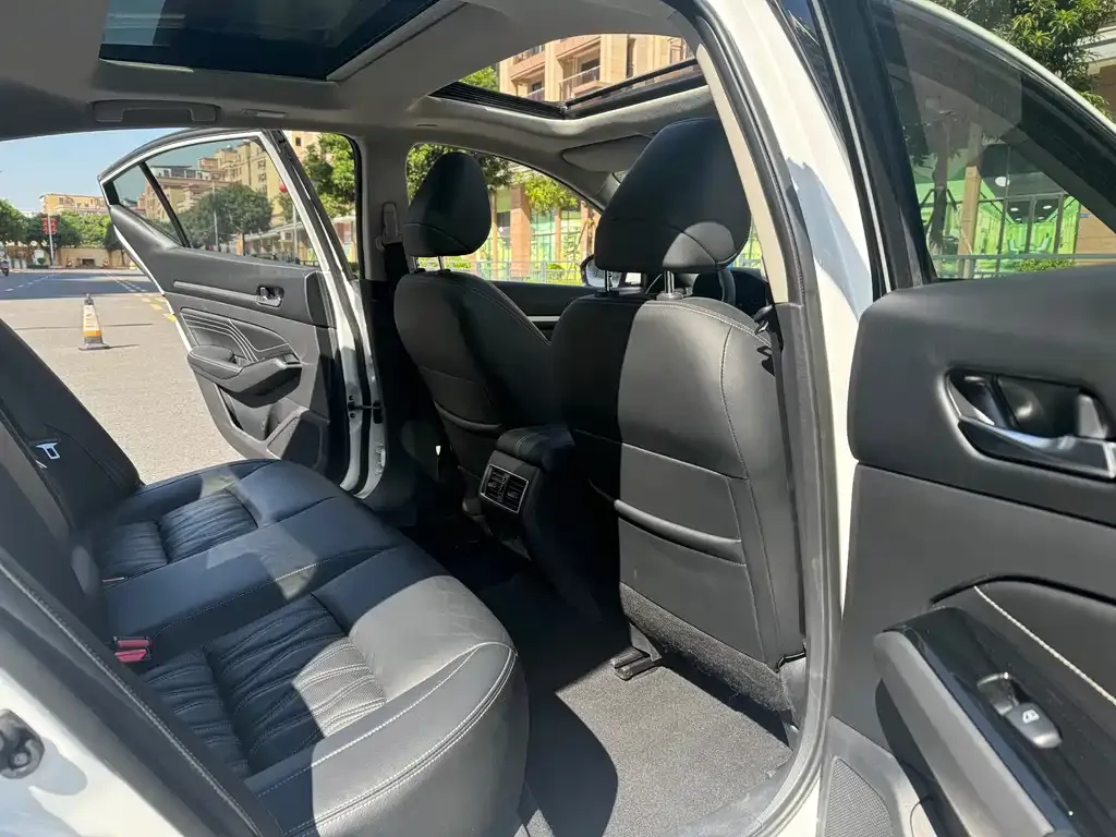 Nissan Teana 2022 из CN, фото 8