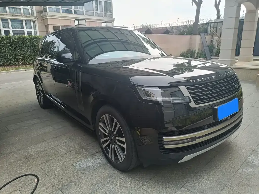Land Rover Range Rover 2023 из CN, фото 2