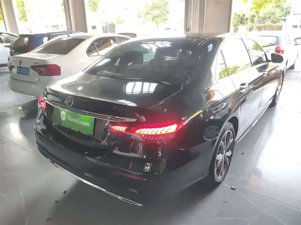 Mercedes-Benz E-Class 2023 из CN, фото 7