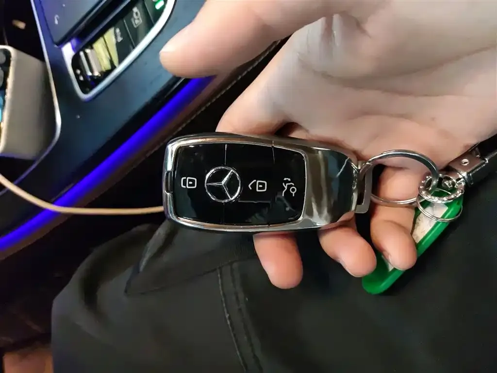 Mercedes-Benz E-Class 2023 из CN, фото 8
