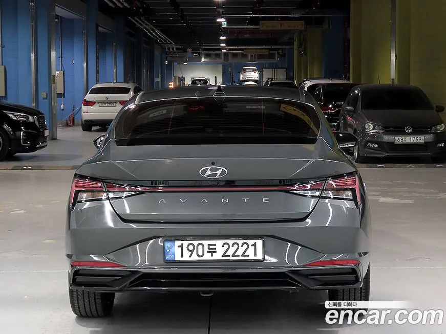 Hyundai AVANTE — фото 3