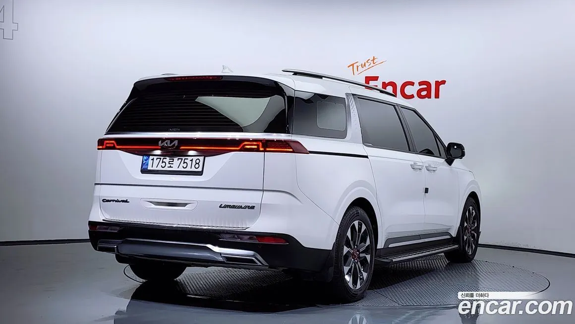 Kia Carnival 2021 из KR, фото 2