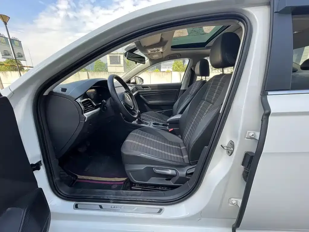 Volkswagen Lavida 2022 из CN, фото 10