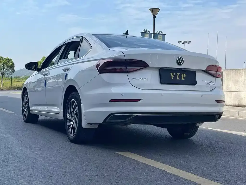 Volkswagen Lavida 2022 из CN, фото 4