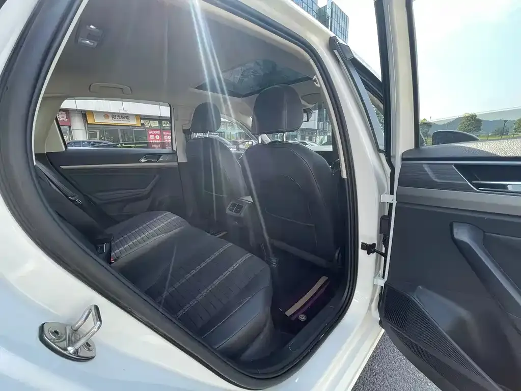Volkswagen Lavida 2022 из CN, фото 9
