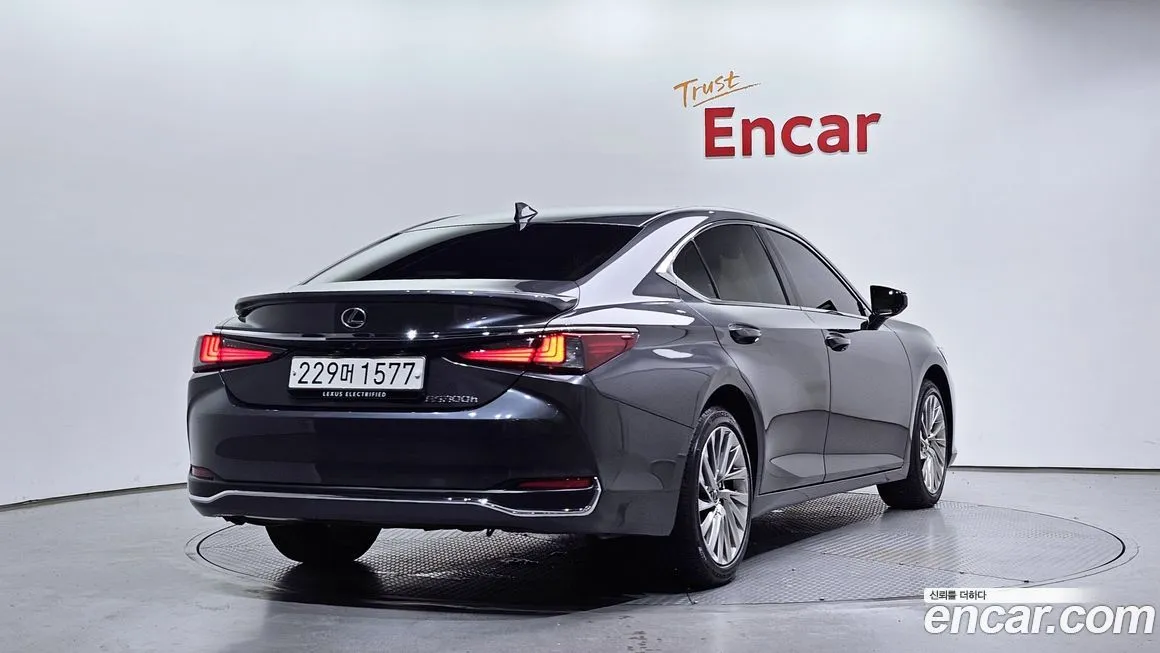 Lexus ES 2025 из KR, фото 2