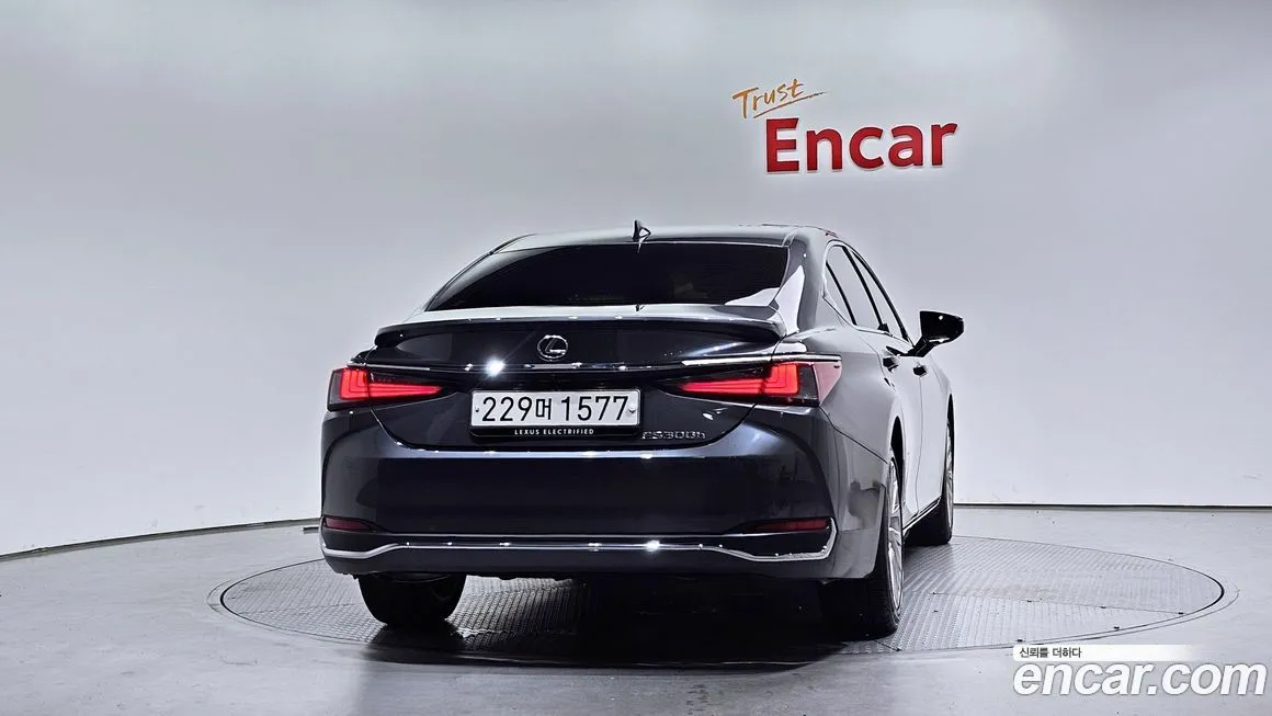 Lexus ES 2025 из KR, фото 4