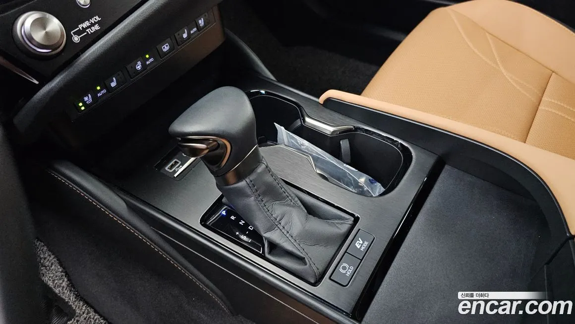 Lexus ES 2025 из KR, фото 9