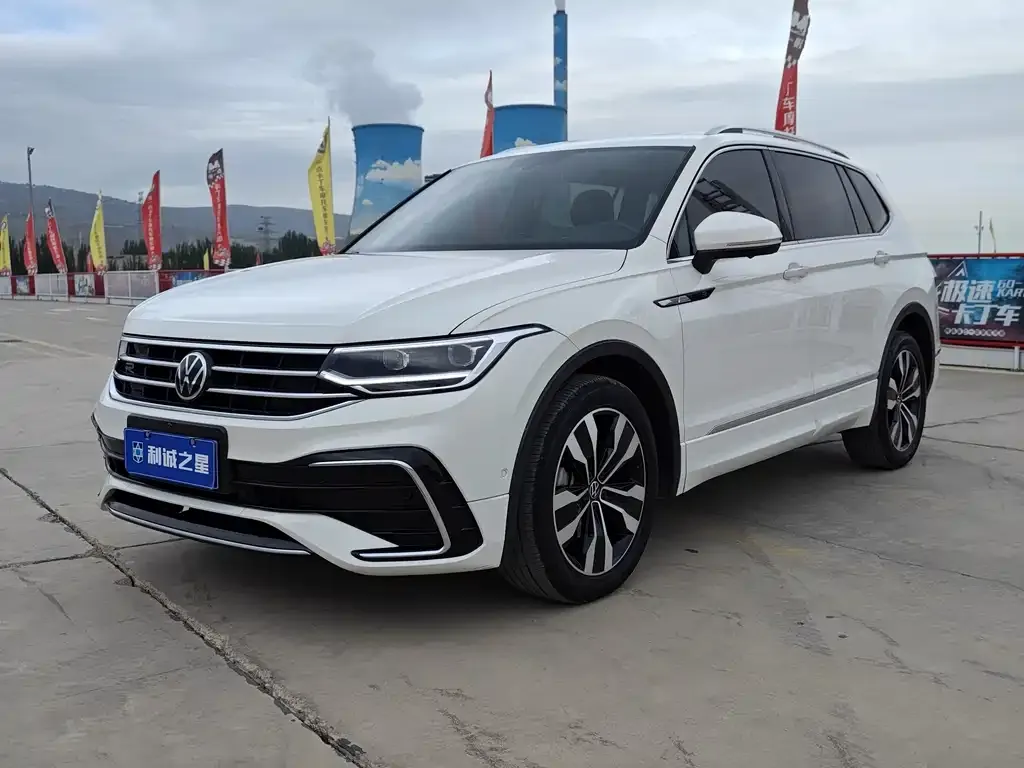 Volkswagen Tiguan L 2021 из CN, фото 2