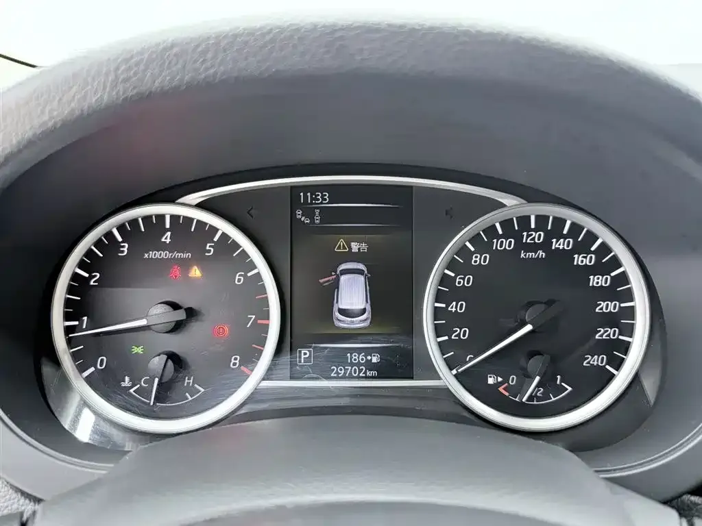 Nissan Tiida 2023 из CN, фото 3
