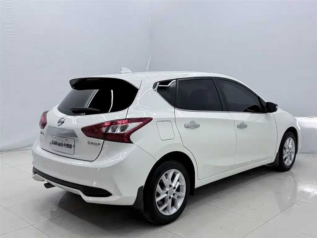 Nissan Tiida 2023 из CN, фото 8