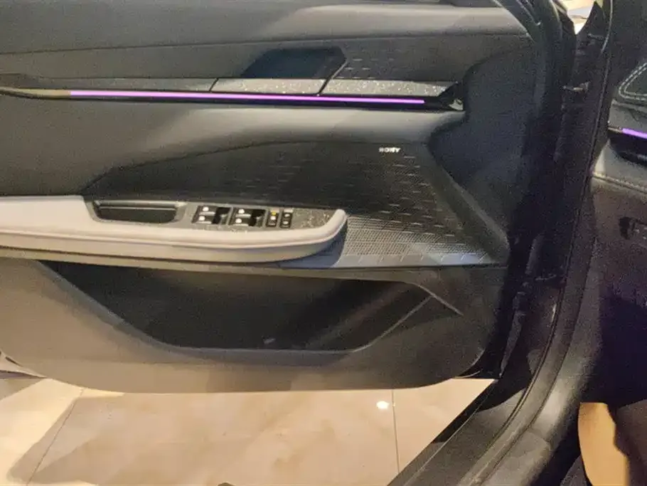 Changan UNI-V 2022 из CN, фото 7
