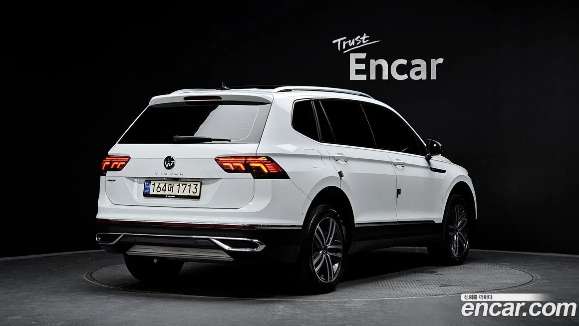 Volkswagen Tiguan 2023 из KR, фото 2