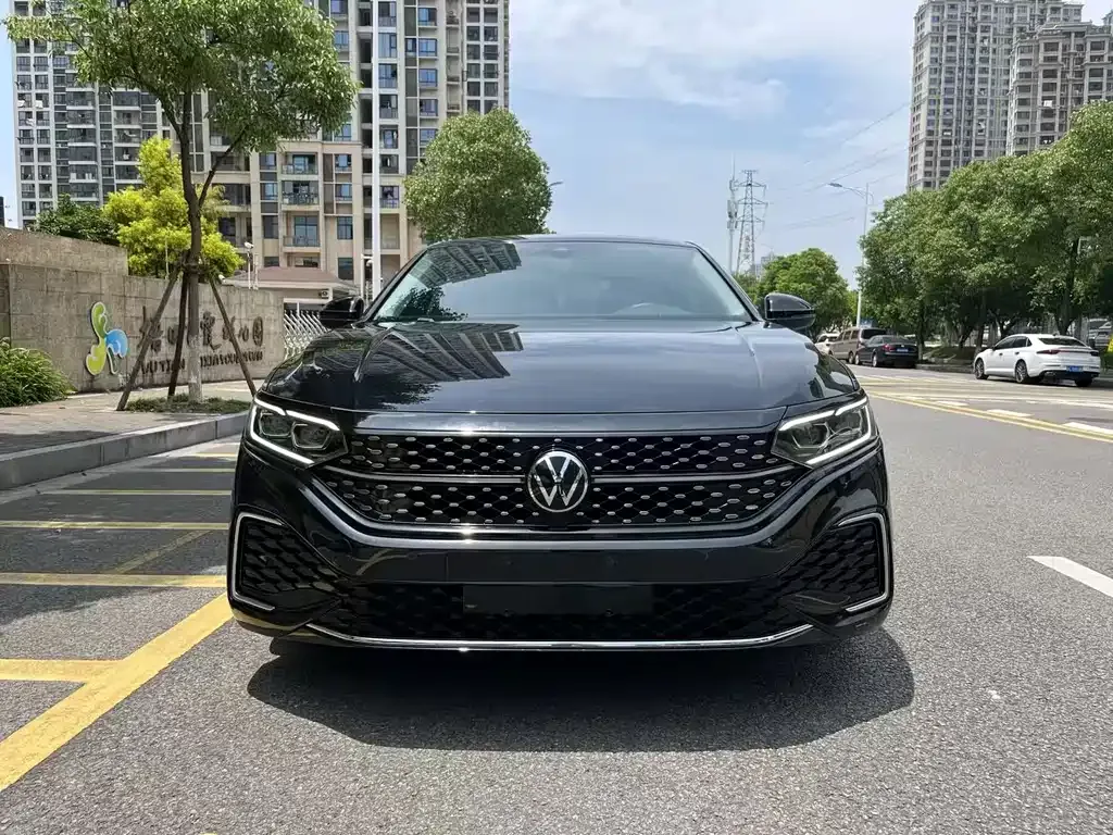 Volkswagen Passat 2021 из CN, фото 1